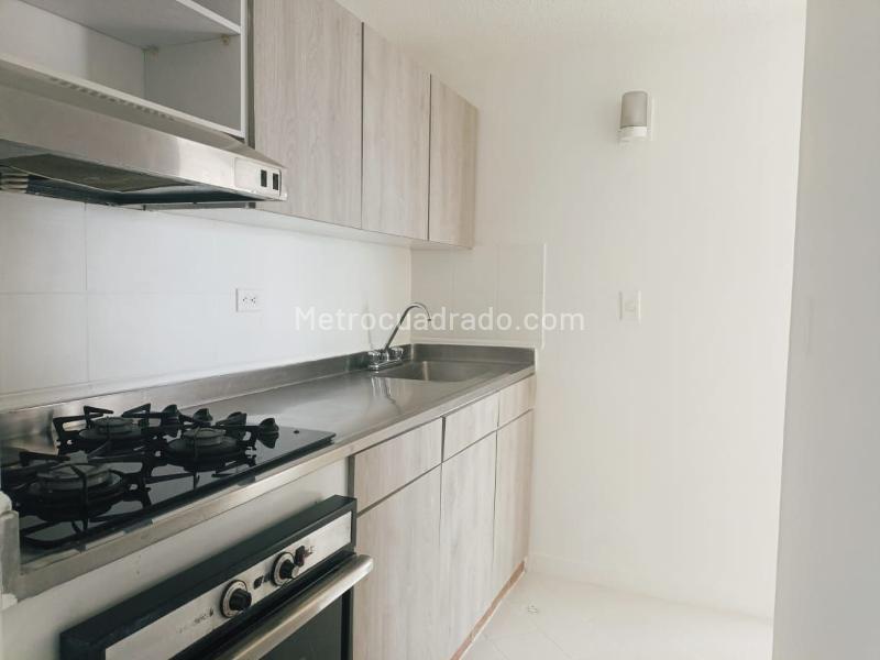 Elegant 3BR Apartment in Belen Loma de los Bernal - 7
