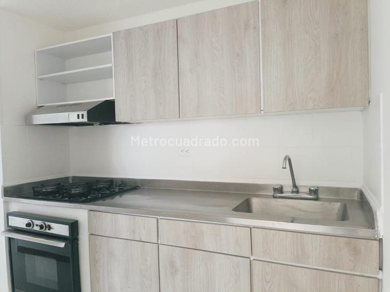 Elegant 3BR Apartment in Belen Loma de los Bernal - 8