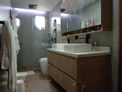 Apartamento de 3 alcobas en venta en Laureles, Medellín, 130 m² · foto 14 de 17