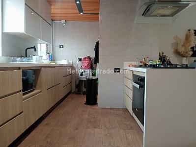Apartamento de 3 alcobas en venta en Laureles, Medellín, 130 m² · foto 5 de 17