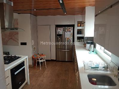 Apartamento de 3 alcobas en venta en Laureles, Medellín, 130 m² · foto 6 de 17