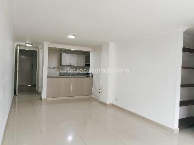 Apartamento de 3 alcobas en venta en Belen, Medellín, 95 m² · foto 4 de 18