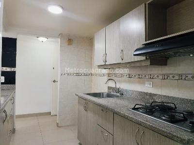 Apartamento de 3 alcobas en venta en Belen, Medellín, 95 m² · foto 8 de 18