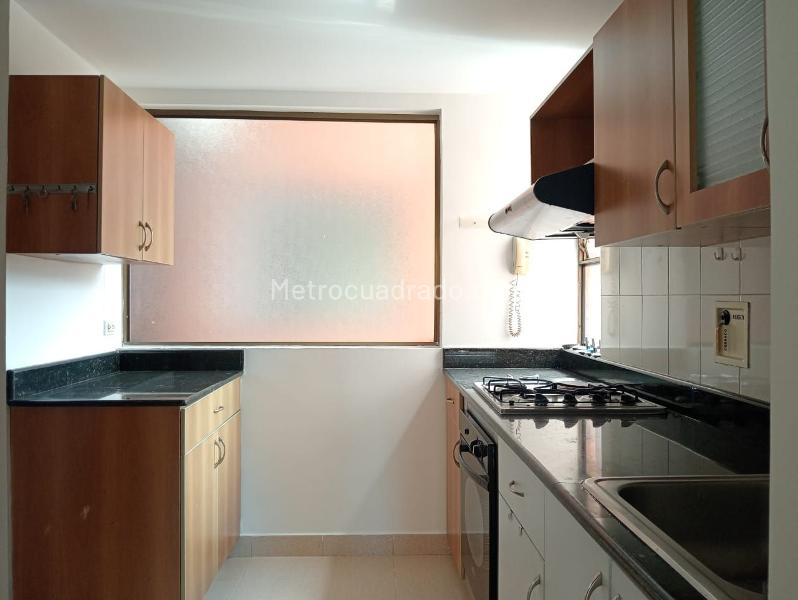 Apartamento Moderno de 2 Alcobas con Amenidades en Laureles - 5