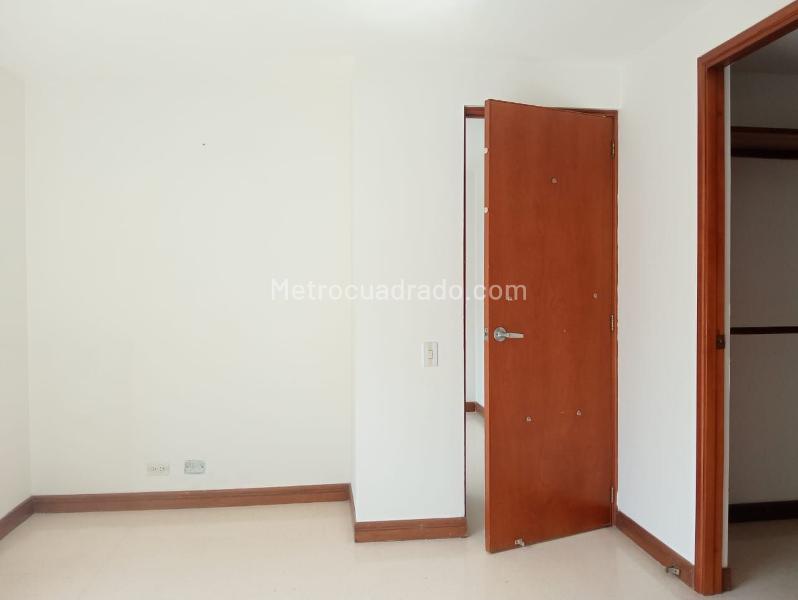 Apartamento Moderno de 2 Alcobas con Amenidades en Laureles - 9