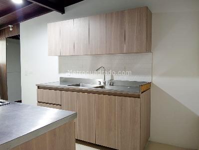 Apartamento de 3 alcobas en venta en Conquistadores, Medellín, 165 m² · foto 3 de 19