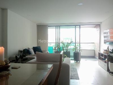Apartamento de 3 alcobas en venta en Laureles, Medellín, 110 m² · foto 2 de 20
