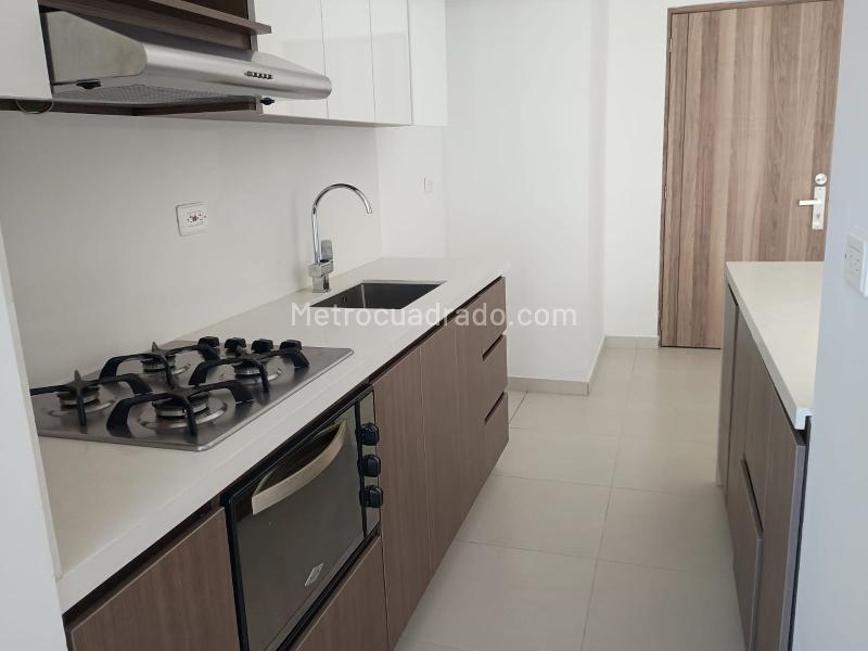 Apartamento de 3 Alcobas en Calasanz - 6