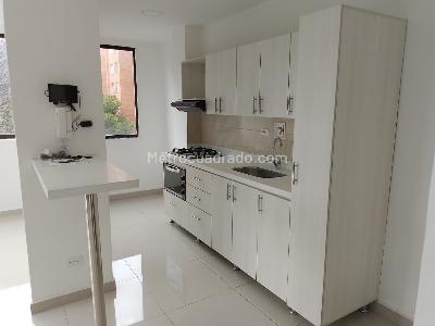 Apartamento en arriendo en Belen, Medellín · foto 5 de 19
