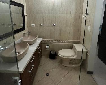 Apartamento en venta en Laureles, Medellín · foto 9 de 13