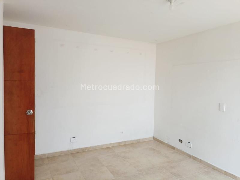 Spacious 4BR Apartment in Laureles - 9