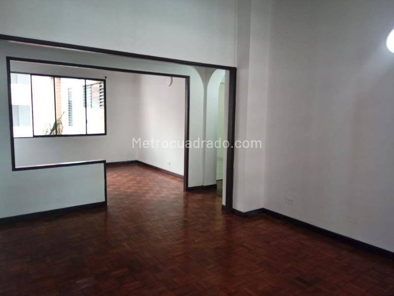 4BR Apartment in LAURELES (150 m²) - 3