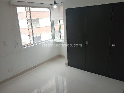 Apartamento de 3 alcobas en venta en Laureles, Medellín, 154 m² · foto 13 de 18