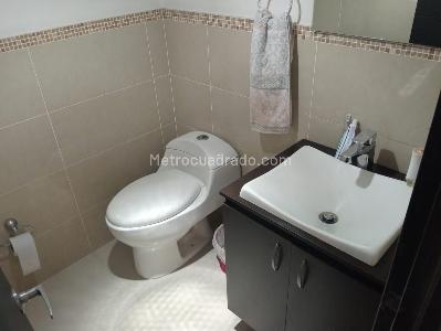 Apartamento de 3 alcobas en venta en Laureles, Medellín, 154 m² · foto 17 de 18
