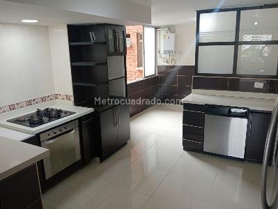 Apartamento de 3 alcobas en venta en Laureles, Medellín, 154 m² · foto 6 de 18