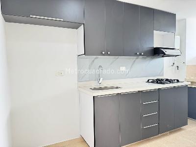 Apartamento en venta en La America, Medellín · foto 6 de 19