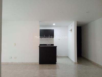 Apartamento en venta en La America, Medellín · foto 3 de 17