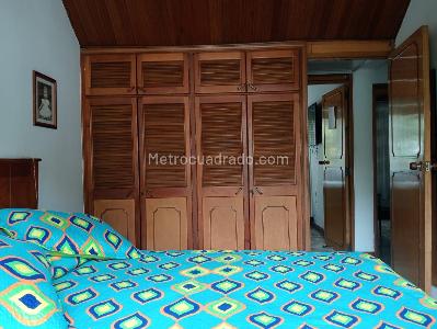 Apartamento de 4 alcobas en venta en Laureles, Medellín, 94 m² · foto 12 de 18