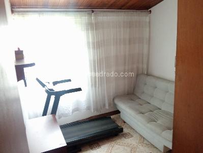 Apartamento de 4 alcobas en venta en Laureles, Medellín, 94 m² · foto 13 de 18