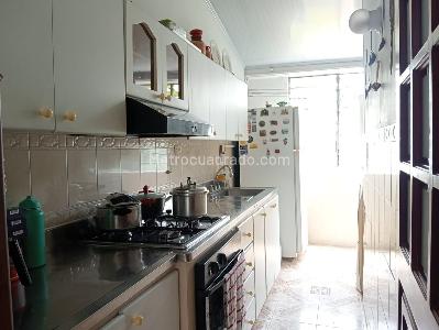 Apartamento de 4 alcobas en venta en Laureles, Medellín, 94 m² · foto 4 de 18
