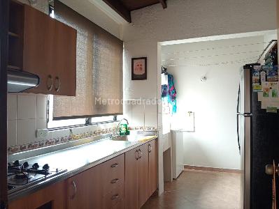 Apartamento en venta en Laureles, Medellín · foto 4 de 15