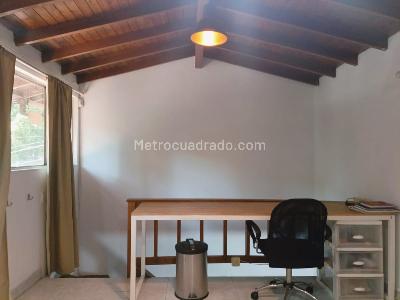 Casa de 4 alcobas en venta en Guayabal, Medellín, 135 m² · foto 13 de 16