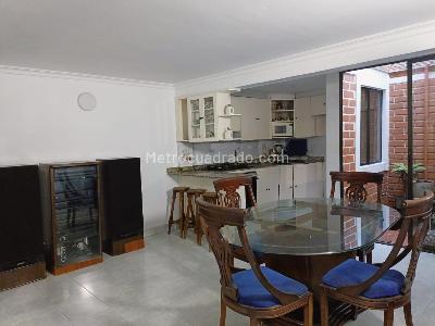Casa de 4 alcobas en venta en Guayabal, Medellín, 135 m² · foto 4 de 16