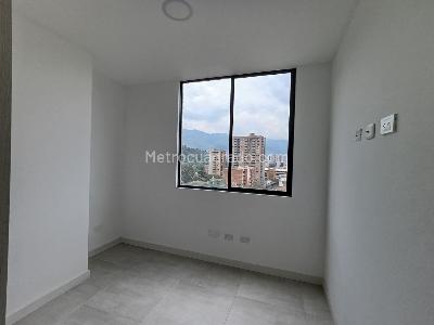 Apartamento en venta en Laureles, Medellín · foto 8 de 13