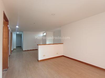 Apartamento de 3 alcobas en venta en Laureles, Medellín, 150 m² · foto 2 de 16