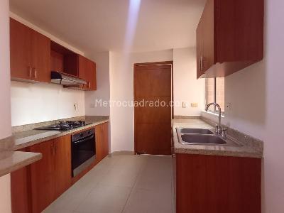 Apartamento de 3 alcobas en venta en Laureles, Medellín, 150 m² · foto 7 de 16