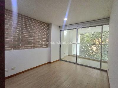 Apartamento de 3 alcobas en venta en Laureles, Medellín, 150 m² · foto 13 de 16