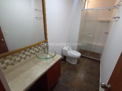 Apartamento de 3 alcobas en venta en Laureles, Medellín, 150 m² · foto 15 de 16