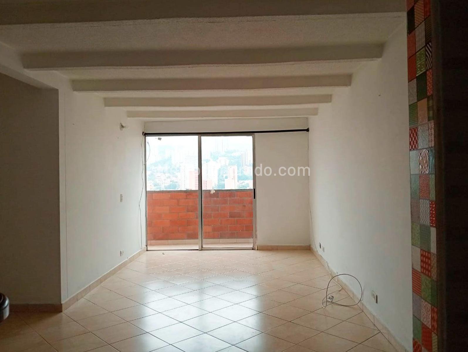 Apartamento de 3 habitaciones en arriendo en Laureles, Medellín — imagen 1 de 20