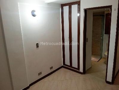 Apartamento de 3 alcobas en venta en Laureles, Medellín, 68 m² · foto 13 de 19