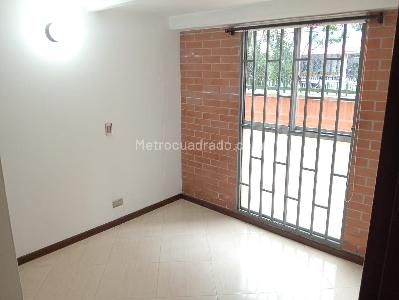 Apartamento de 3 alcobas en venta en Laureles, Medellín, 68 m² · foto 14 de 19