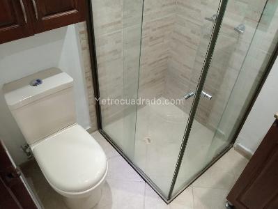 Apartamento de 3 alcobas en venta en Laureles, Medellín, 68 m² · foto 18 de 19