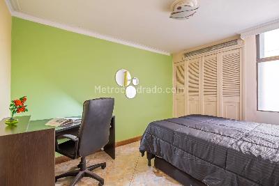Apartamento de 3 alcobas en venta en Laureles, Medellín, 110 m² · foto 14 de 20