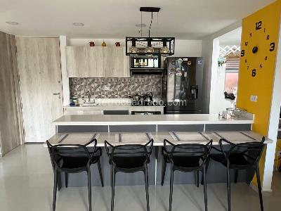 Apartamento en arriendo en Robledo, Medellín · foto 2 de 14