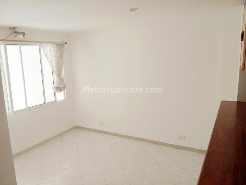 2BR Exterior Apartment for Rent in Laureles - 3