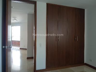 Apartamento de 3 alcobas en venta en Laureles, Medellín, 104 m² · foto 14 de 18