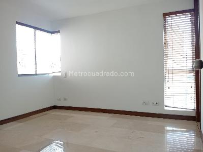 Apartamento de 3 alcobas en venta en Laureles, Medellín, 104 m² · foto 15 de 18
