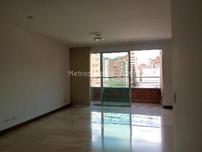 Apartamento de 3 alcobas en venta en Laureles, Medellín, 104 m² · foto 2 de 18