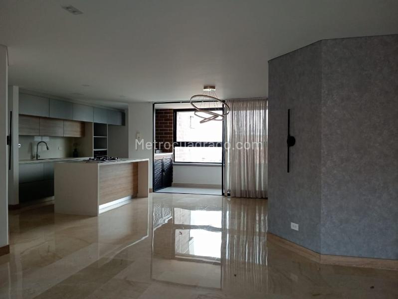 Apartamento en Arriendo, LAURELES, Medellín – pohled 2