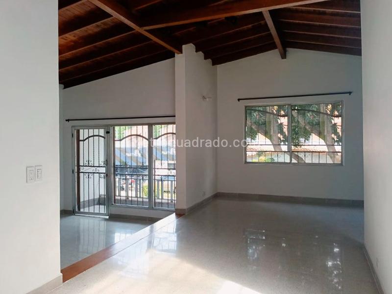 Spacious 4BR Apartment with Green Areas in Belen