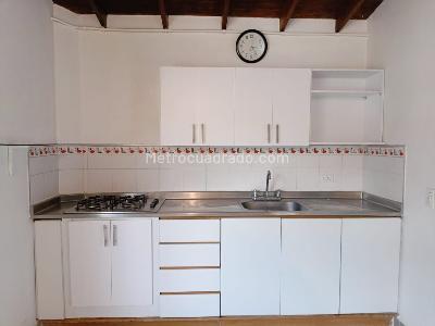 Apartamento en arriendo en Belen, Medellín · foto 5 de 16