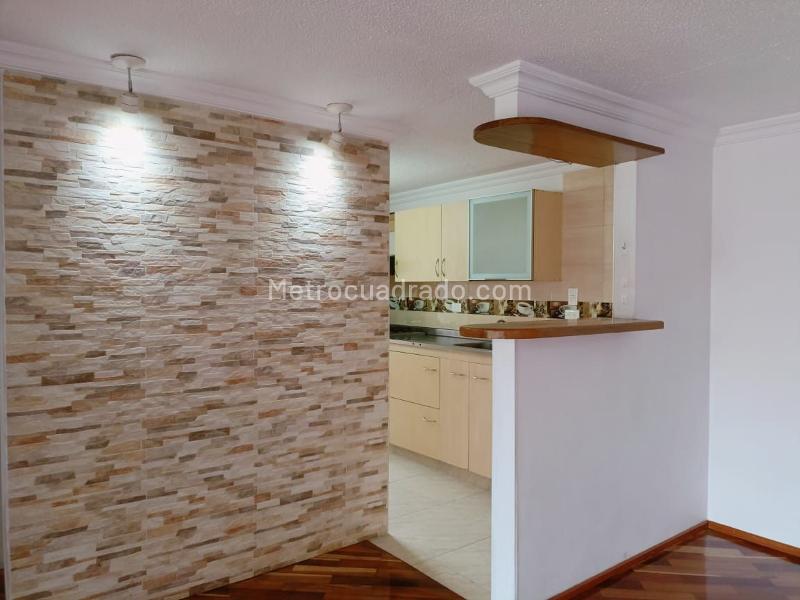 2BR Apartment with Balcony in Belen (Gated Unit) - 5