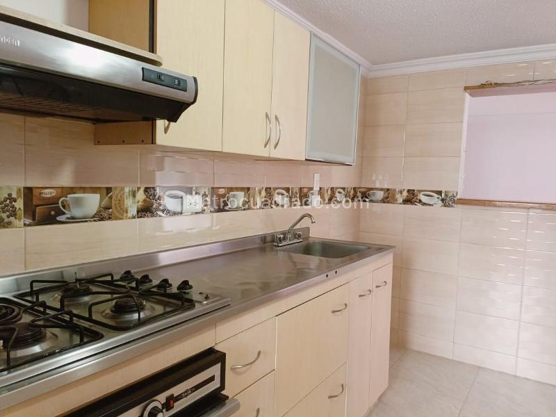 2BR Apartment with Balcony in Belen (Gated Unit) - 7