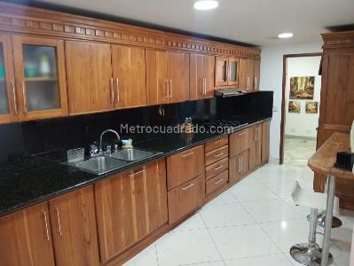 Apartamento en venta en Laureles, Medellín · foto 7 de 18