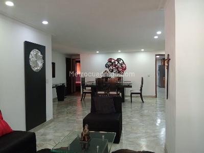 Apartamento de 3 alcobas en venta en Laureles, Medellín, 126 m² · foto 4 de 18