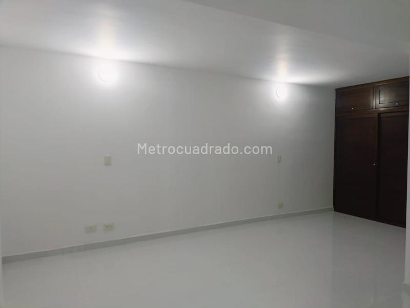 Casa Amplia de 5 Alcobas en Belén - 5